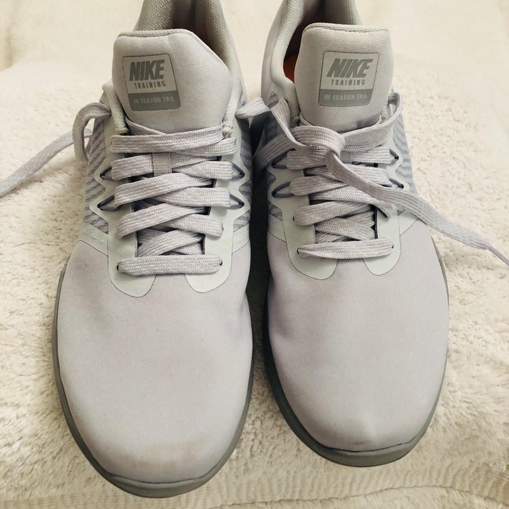 ❤️Grey Nike running shoes